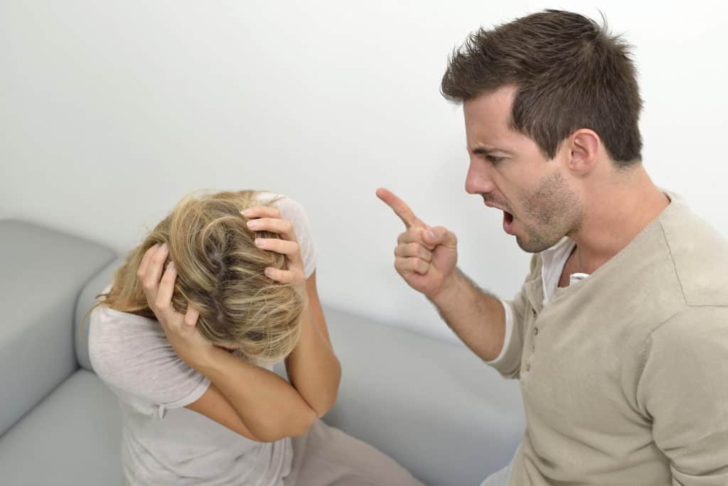 Decoding Leo Men: 11 Signs He s Not Interested