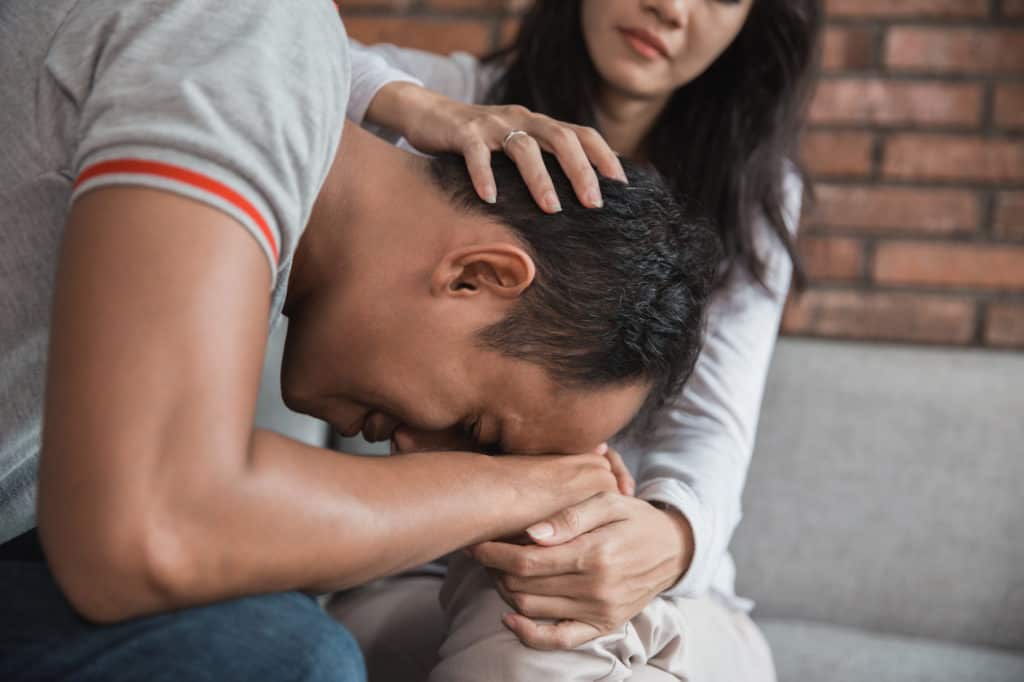 Supporting Your Boyfriend Through Grief: Empathetic Phrases After a Loss