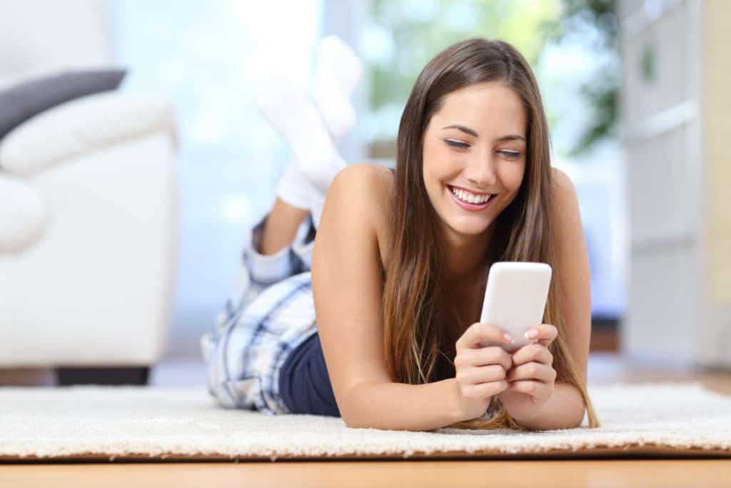 Sweet Text Messages to Make Her Smile: Build Connection Through Texts