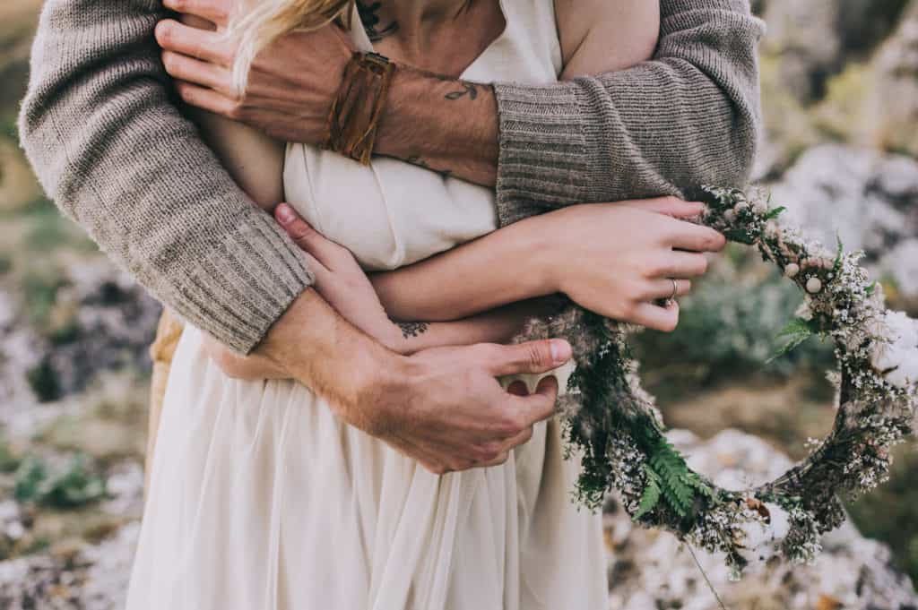 Attract a Capricorn Man: A Scorpio Woman s Guide to Love