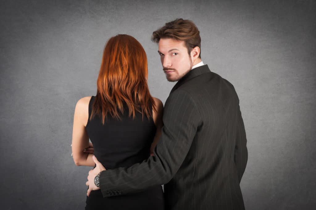 Navigating Contact After Breakup: 5 Strategies & Insights