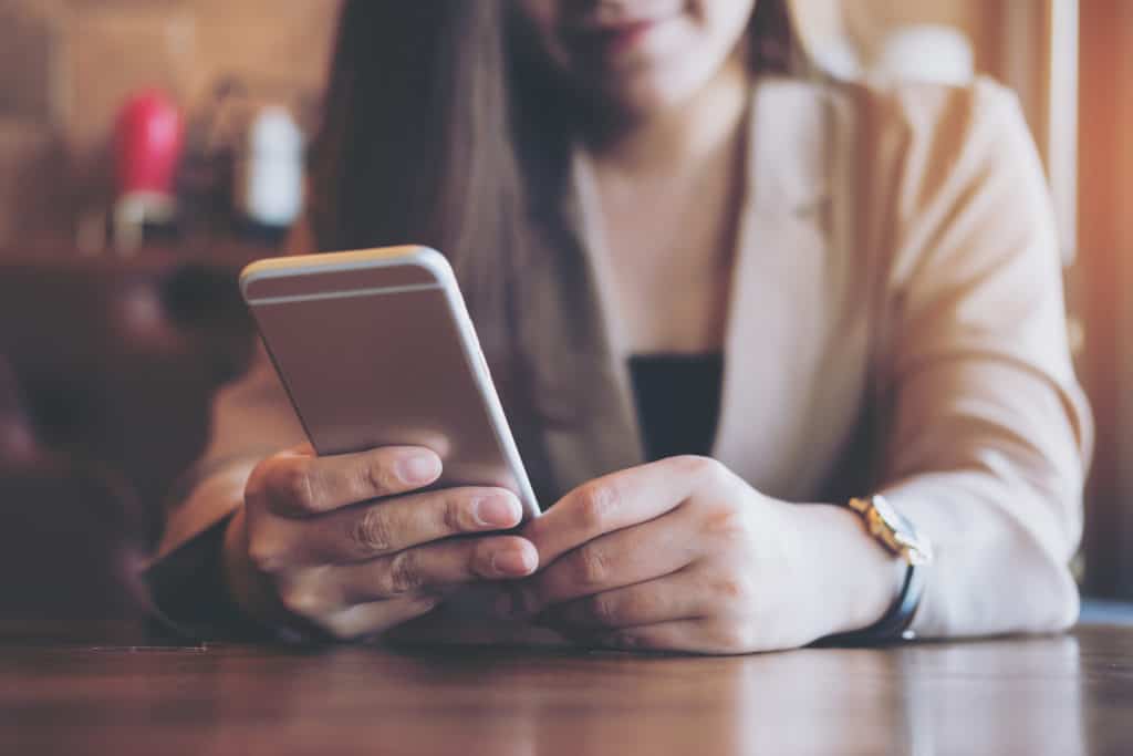 Understanding Why Your Boyfriend Ignores You on WhatsApp & What To Do