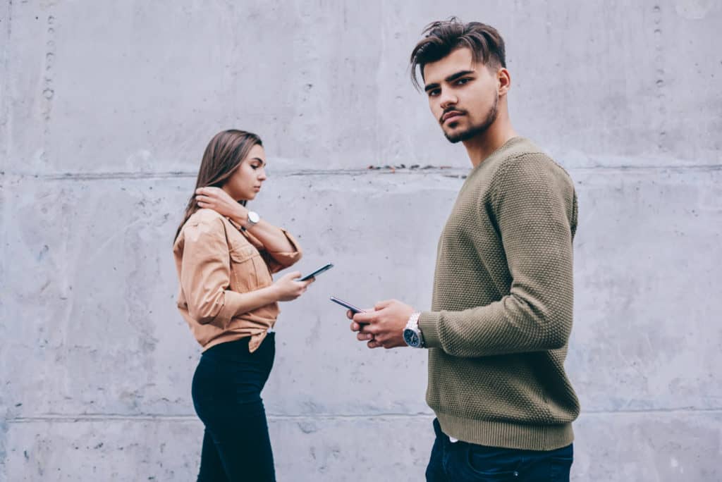 Text Message Strategies to Build Attraction & Connection