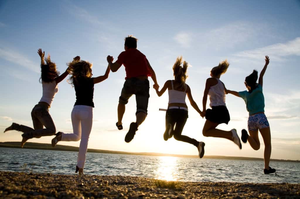 Teen Social Life: How Teens Hang Out & Stay Connected in the Digital Age