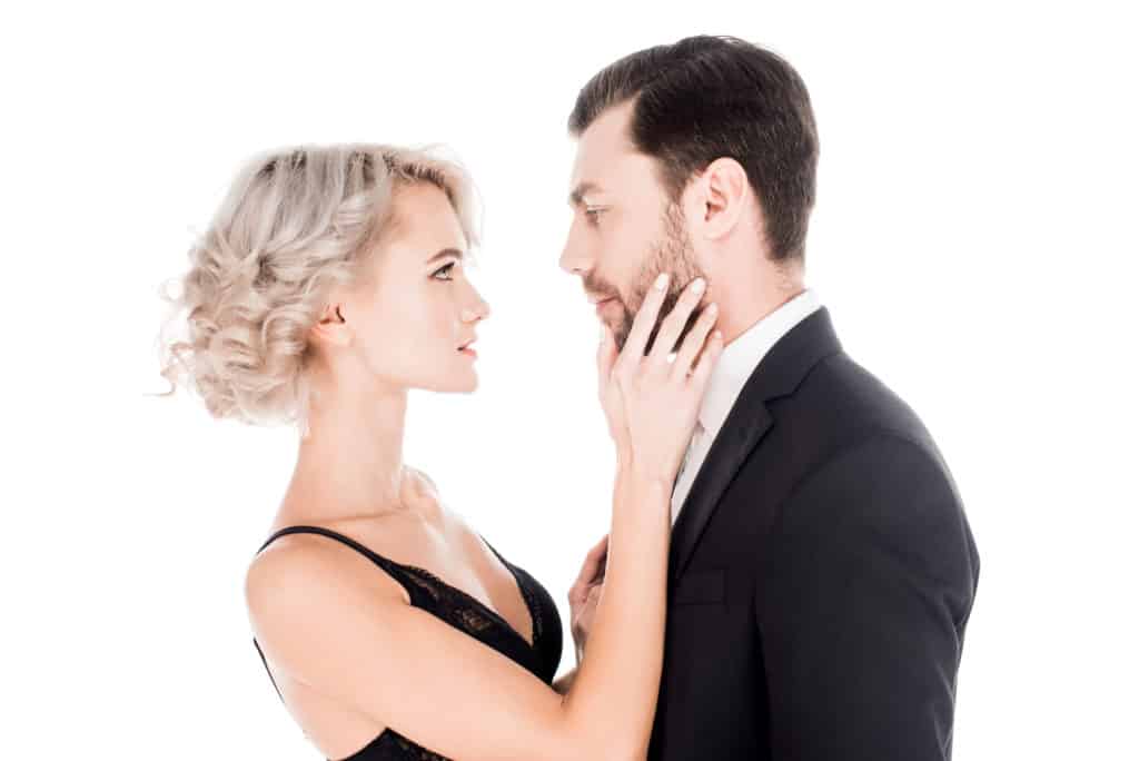 Pisces Man & Leo Woman: Building a Strong Connection