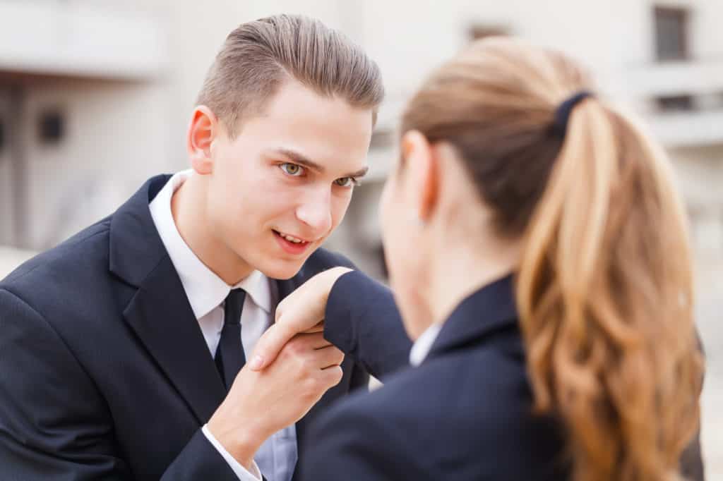 How to Respond When a Girl Says I Don t Talk to Strangers : Expert Advice