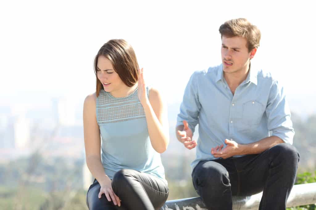 Recognizing Emotional Manipulation: 31 Signs She s Playing Games