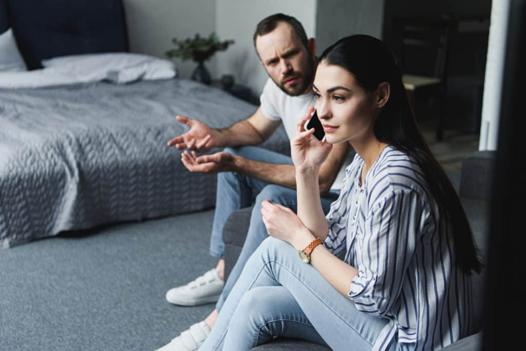 Recognizing Emotional Manipulation: 31 Signs She s Playing Games