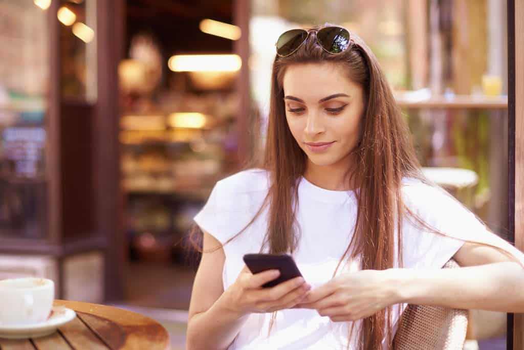 Responding to Unexpected Texts from an Ex: 33 Strategies & Guidance