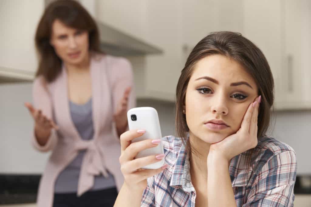 21 Signs He s Using You Financially: A Comprehensive Guide