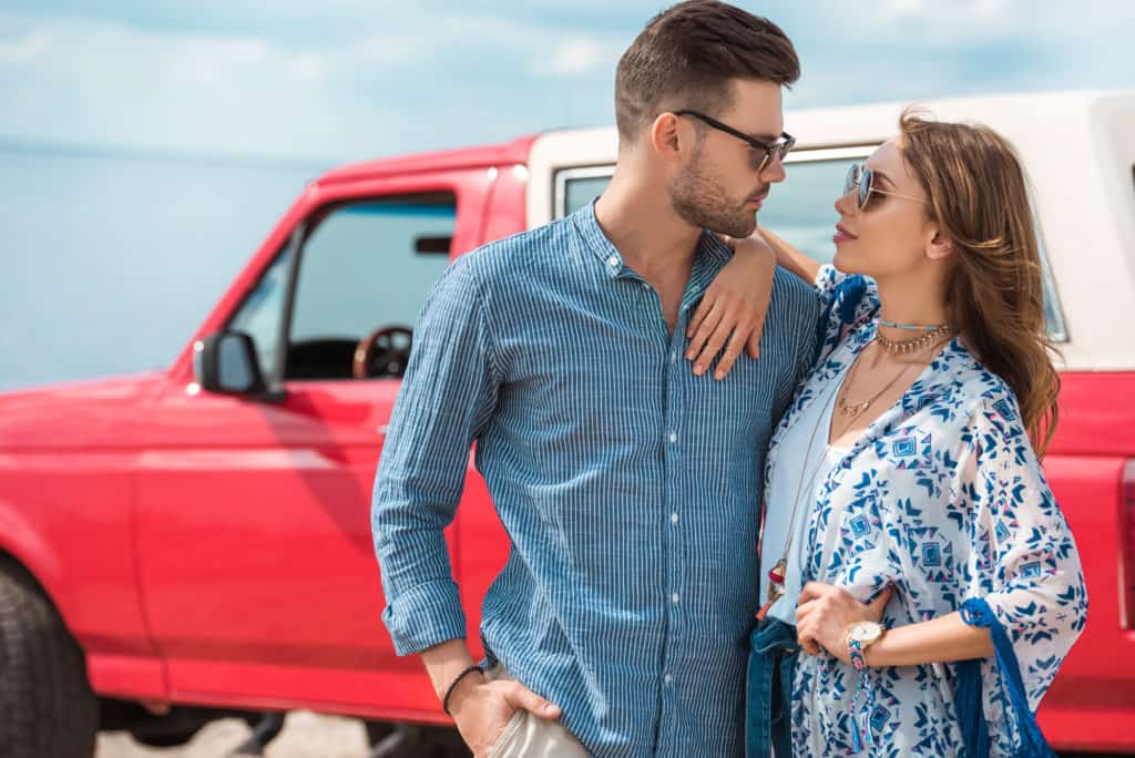 Gemini & Capricorn Compatibility: 9 Tips for a Strong Relationship
