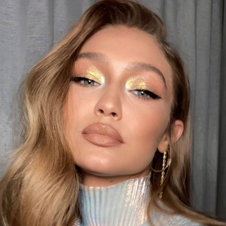 Trending Christmas Eyeliner & Eyeshadow Looks 2023 | Makeup Trends