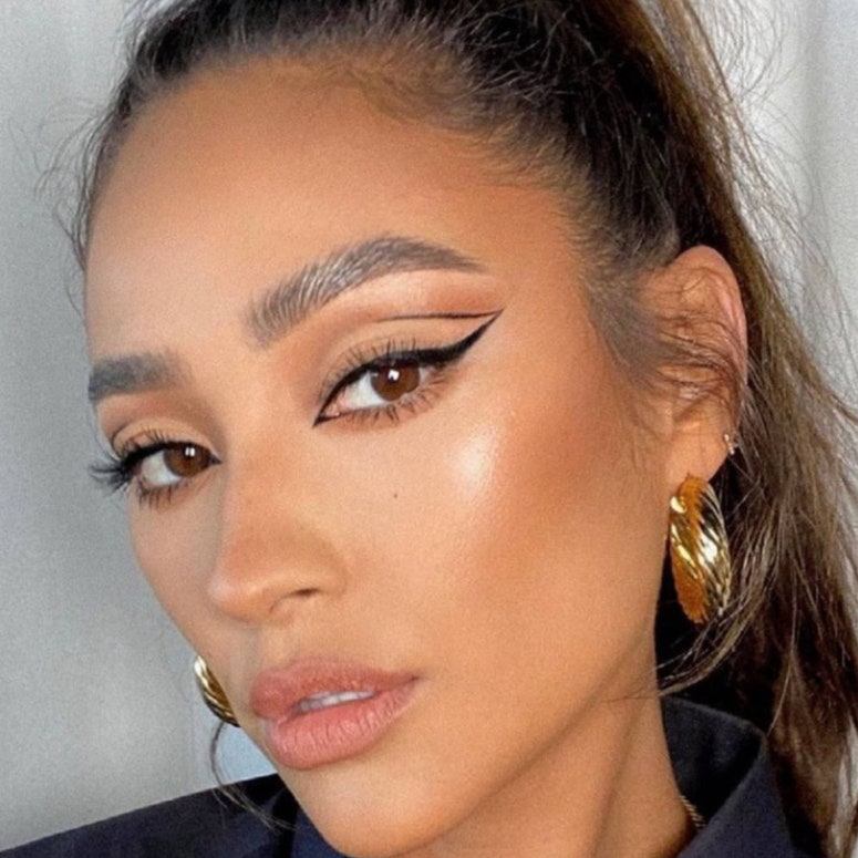 Kylie Jenner s Viral Under-Eye Concealment Hack: Achieve a Flawless Finish
