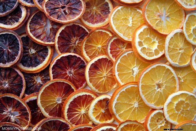 DIY Dried Orange Slices: Easy Christmas Ornaments & Festive Decor