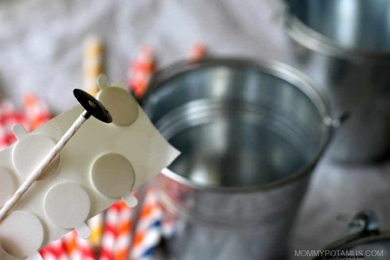 DIY Citronella Candles: Repel Mosquitoes Naturally