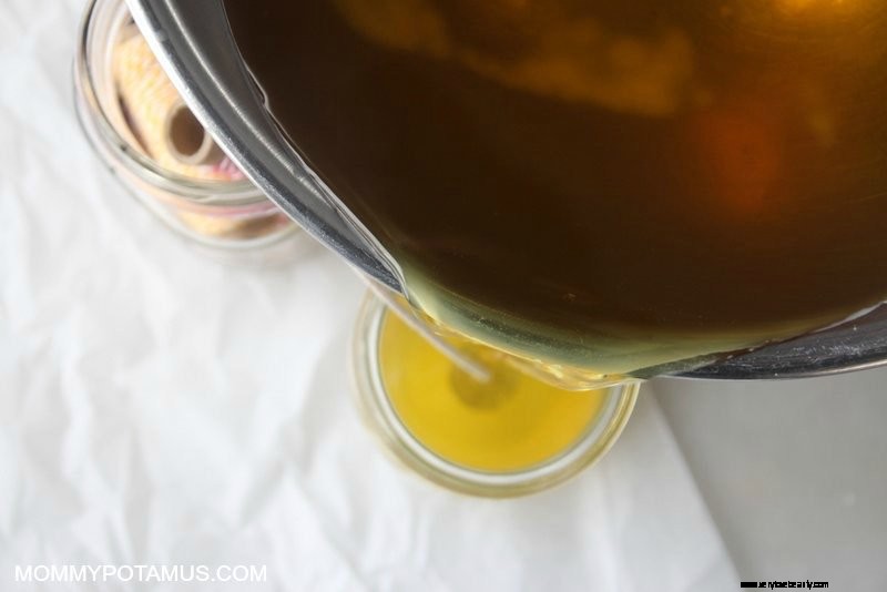 DIY Beeswax Candles: A Beginner s Guide to Natural Home Fragrance