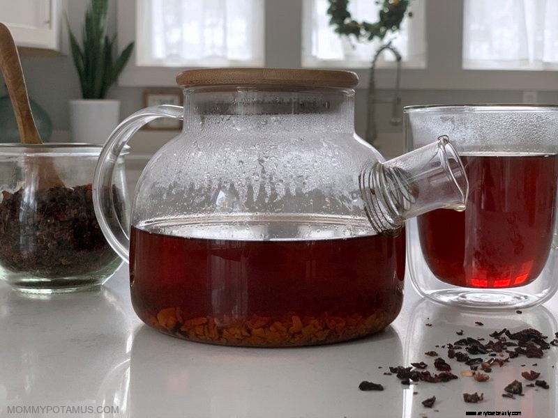 Rosehips: Uncover 7 Powerful Health Benefits & a Delicious Tea Recipe