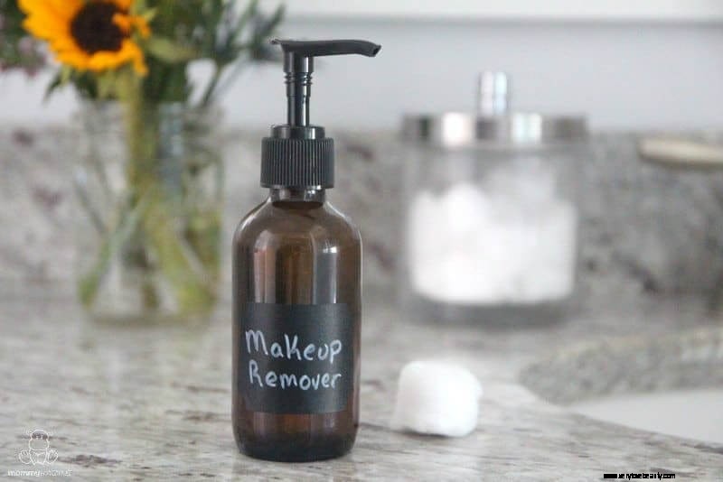 Effective DIY Makeup Remover: Simple 2-Ingredient Recipe