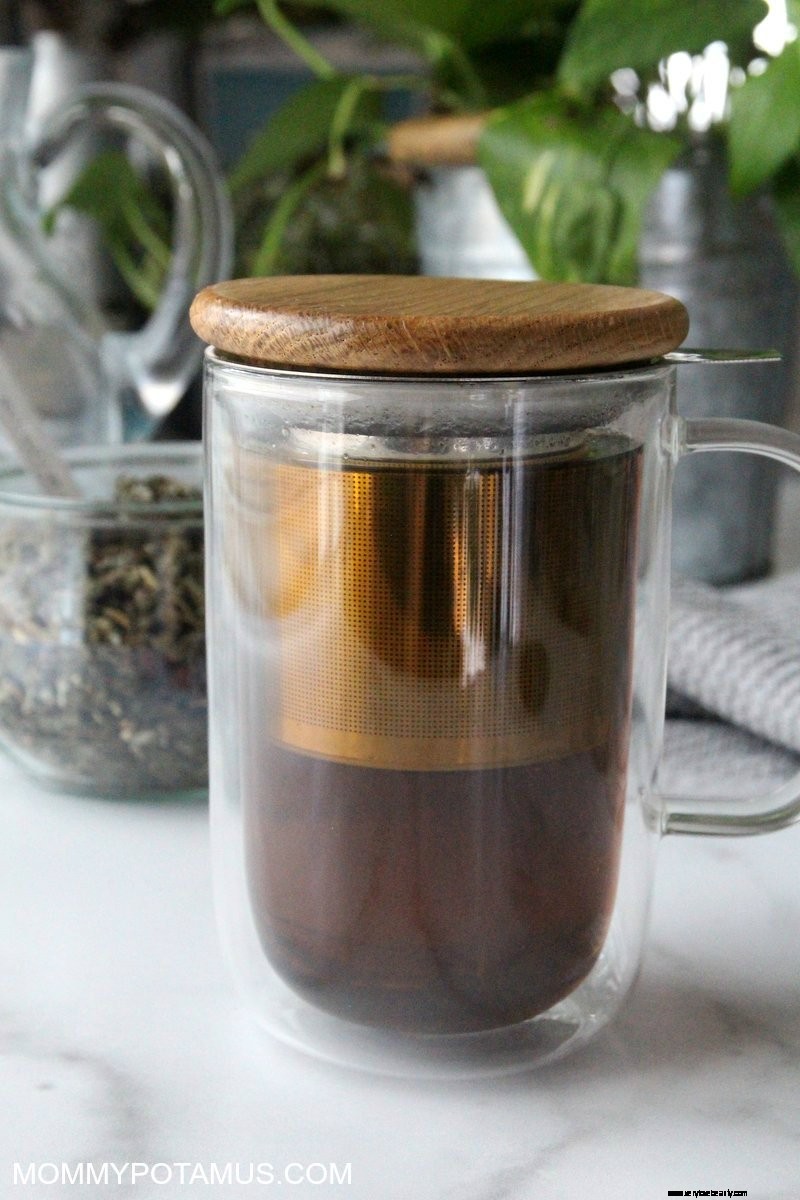 Red Raspberry Leaf Tea & Pregnancy: Benefits, Safety & Recipe