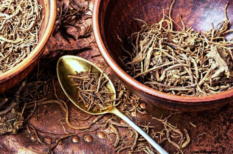 Valerian Root: Benefits, Uses & DIY Tincture/Tea Recipes