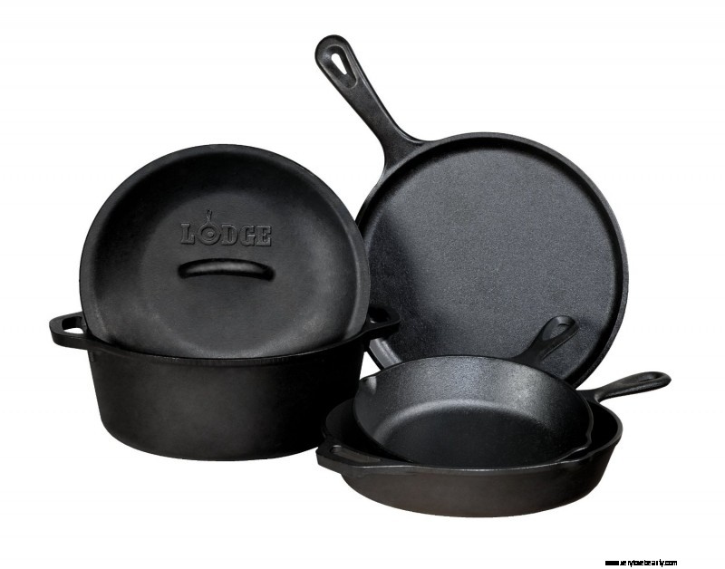 The Ultimate Guide to Seasoning & Caring for Cast Iron Cookware