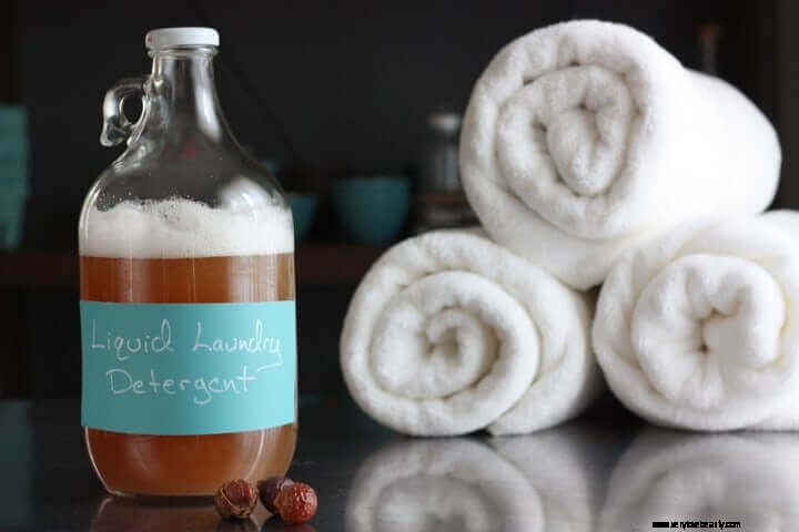 DIY Liquid Laundry Detergent: Natural & Effective Recipe