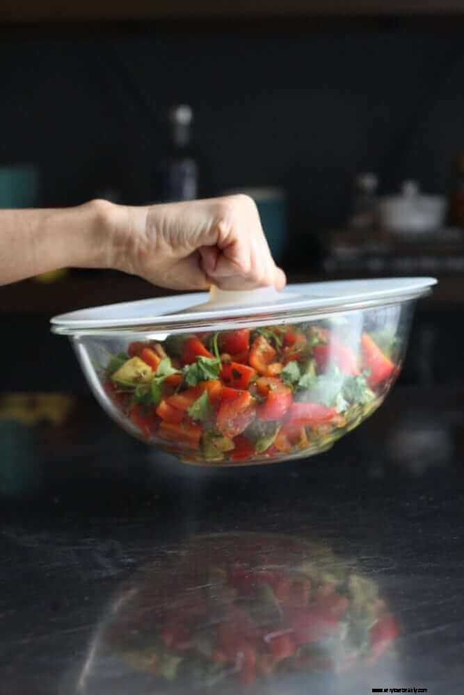 Eco-Friendly Food Storage: Alternatives to Plastic Wrap