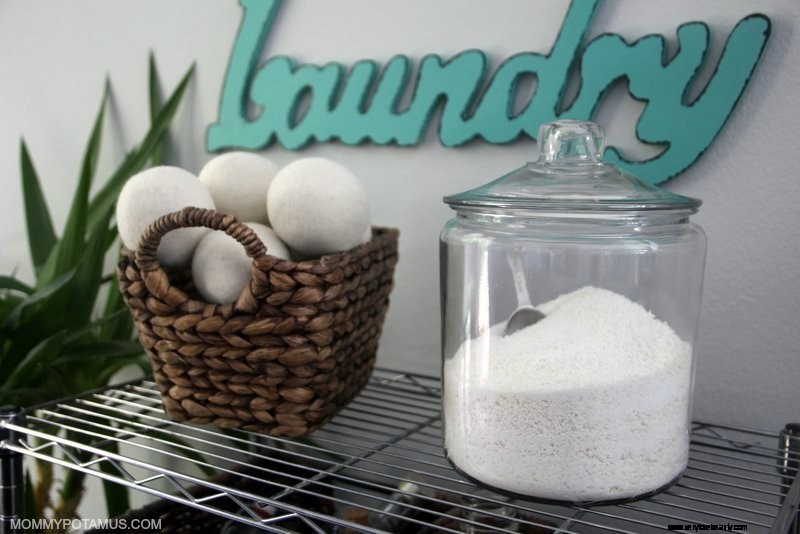 Easy Homemade Coconut Oil Soap Recipe (Body & Laundry)