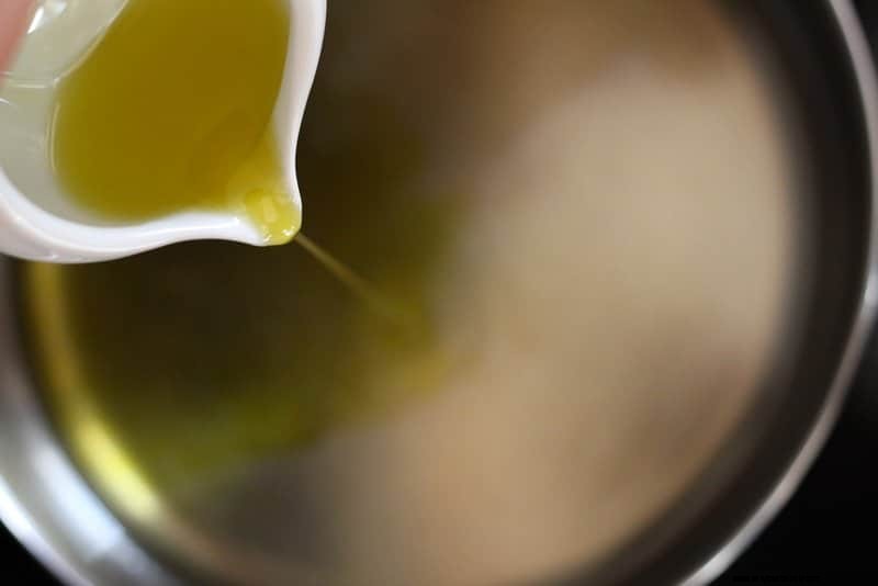 DIY Natural Shaving Cream: Soothe & Protect Sensitive Skin