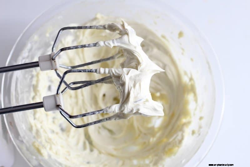DIY Natural Shaving Cream: Soothe & Protect Sensitive Skin