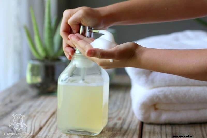 DIY Foaming Hand Soap with Castile Soap: A Gentle & Effective Recipe