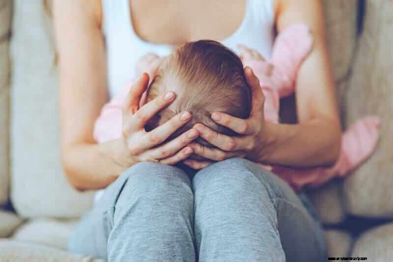 Supporting New Moms: 18 Practical Ways to Offer Help