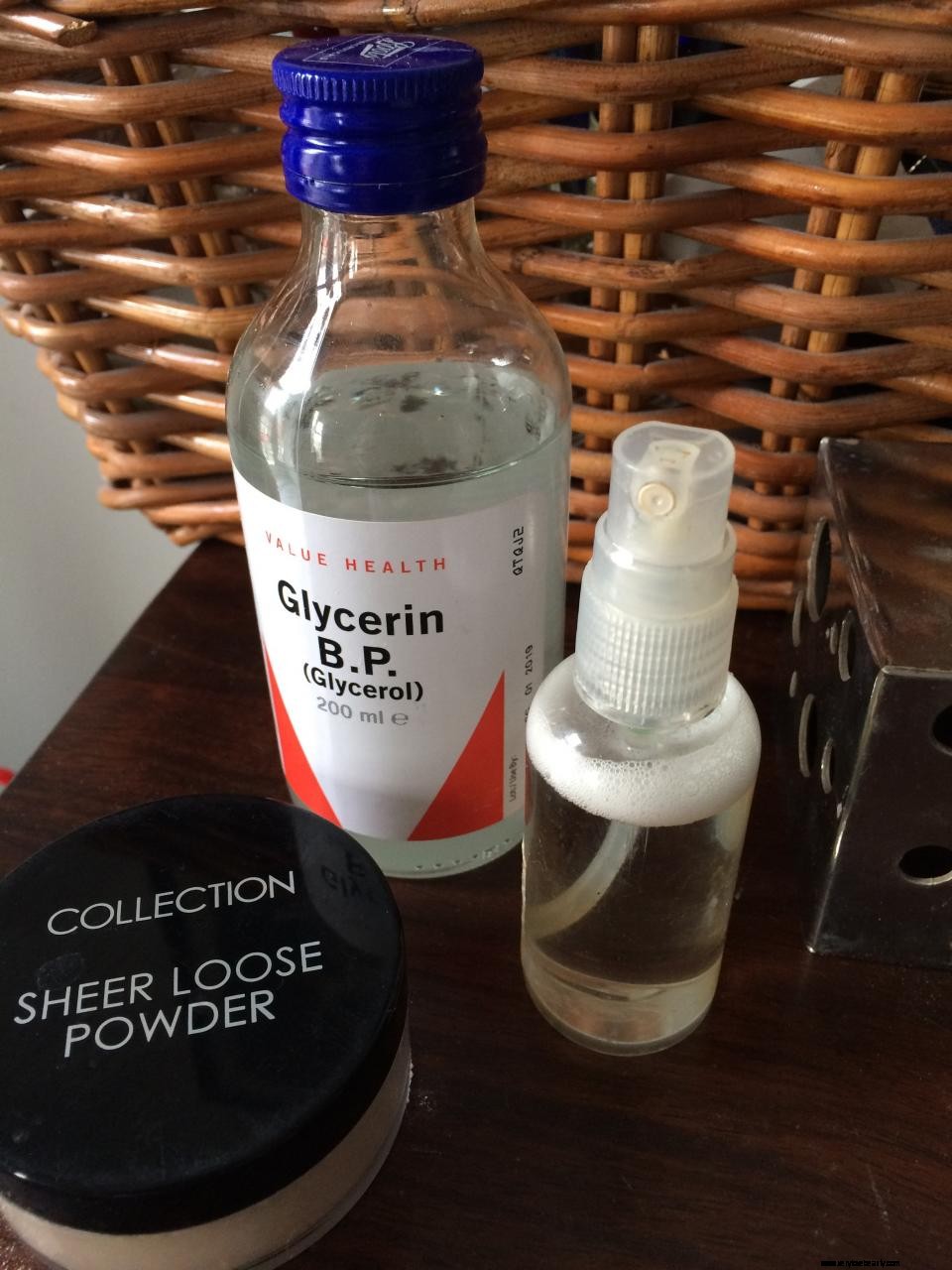 Glycerin for Dry Skin: The Secret to a Flawless Makeup Base