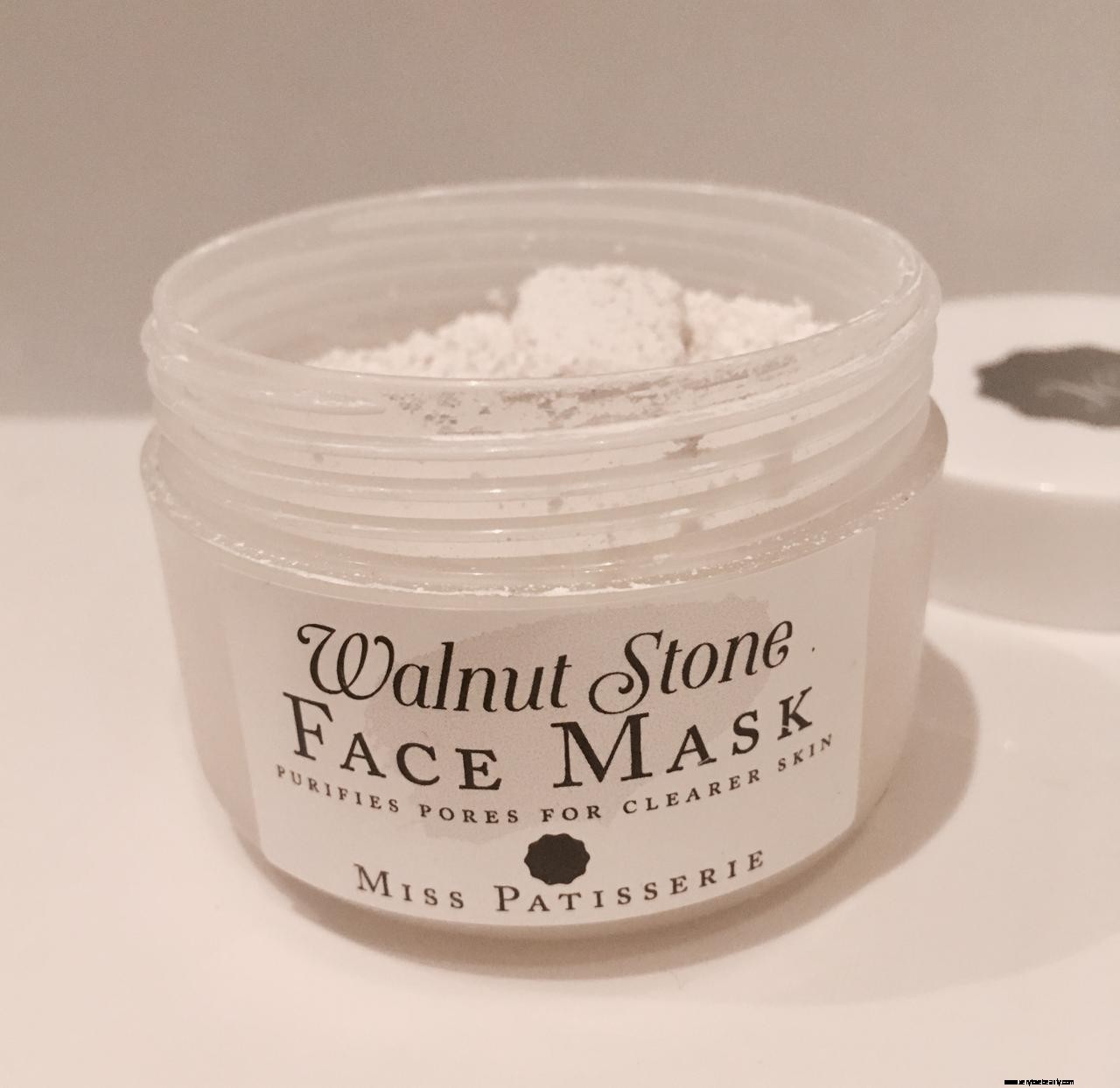 Clay Masks: Do They Really Work? Benefits, Types & How to Use