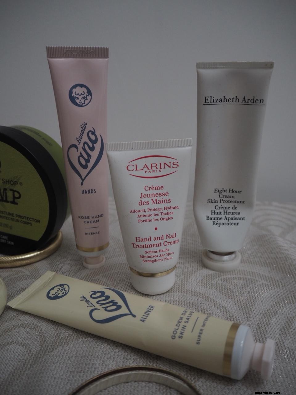 Combat Dry Winter Skin: Expert Skincare Tips & Solutions