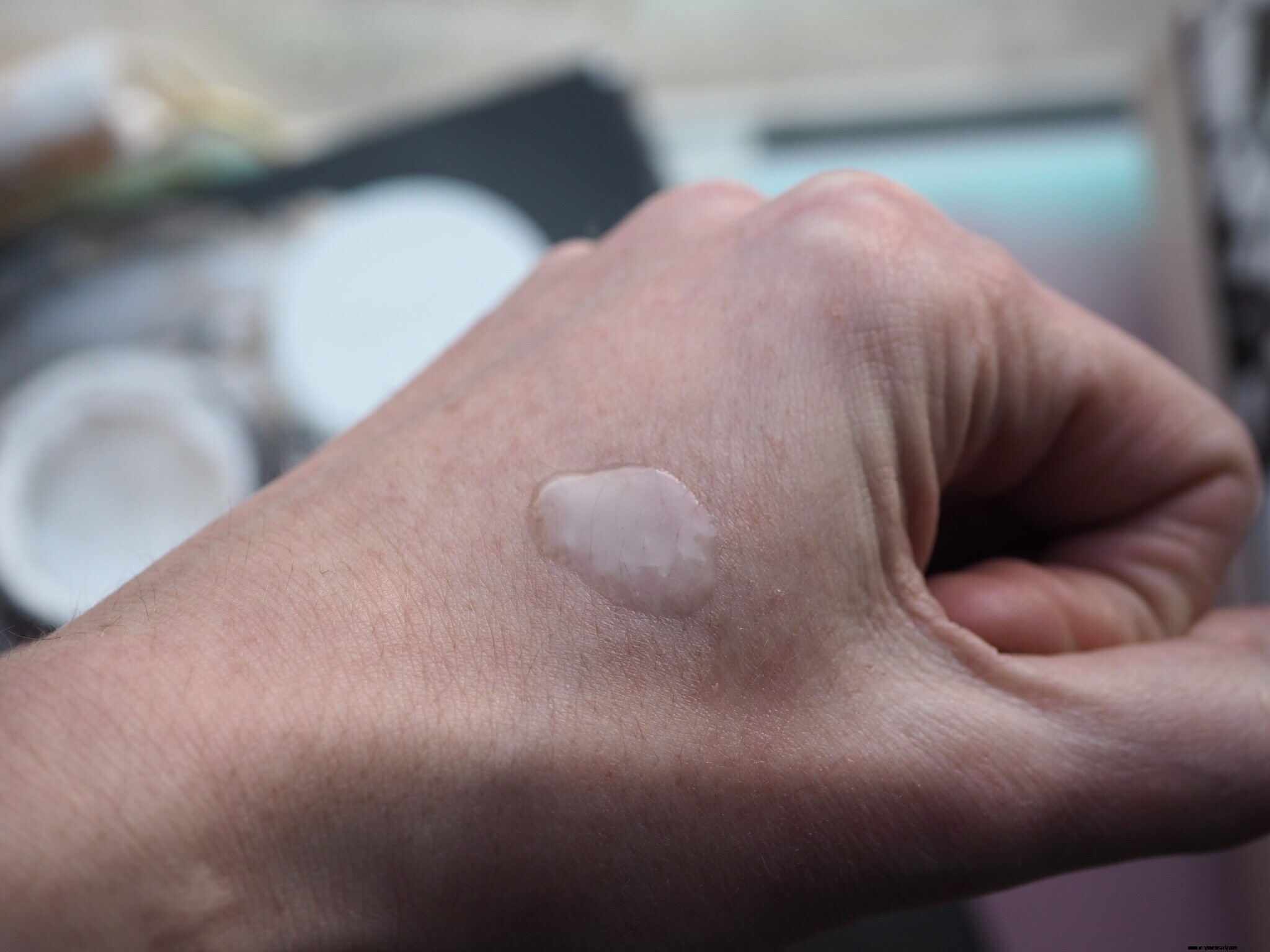 The Ordinary 100% L-Ascorbic Acid Powder: Benefits & In-Depth Review