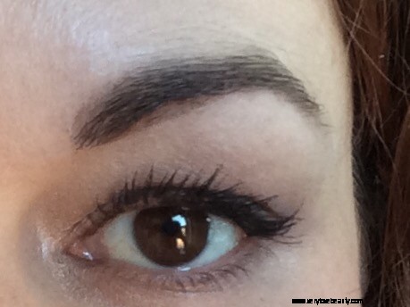 Brow Makeup Guide: Achieve Natural-Looking Brows in 30 Seconds