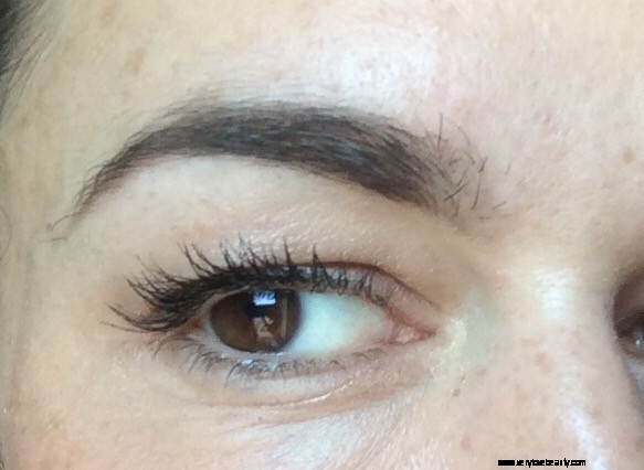 Achieve Flawless Brows: A Guide to Long-Lasting Brow Color