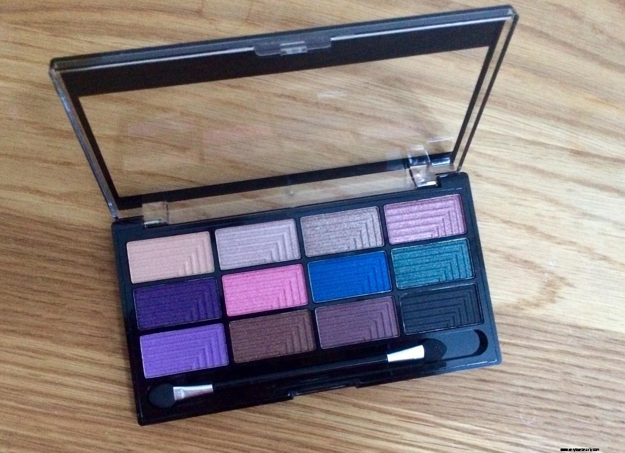 Freedom Makeup Dreamcatcher Pro12 Palette Review: Is it Worth the Hype?
