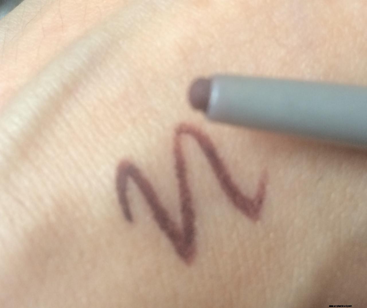 The Balm Mr. Write Now Eyeliner Review: Shade Scott Bordeaux - Is It Worth It?