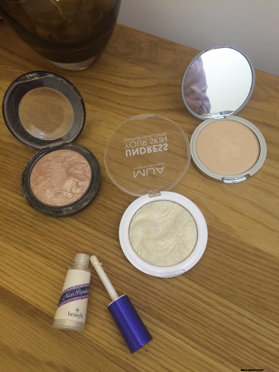 Choosing the Right Highlighter: A Comprehensive Guide