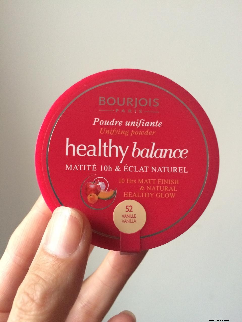 Mastering Face Powder: A Guide to Flawless Application