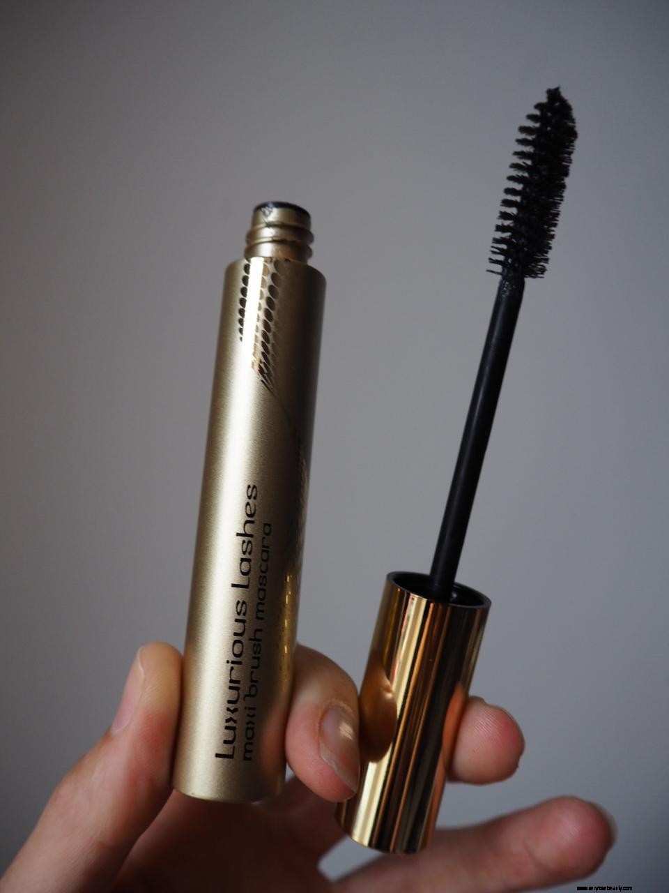 Kiko Mascara Review: Are They Worth the Hype? (Thick Lashes Test)