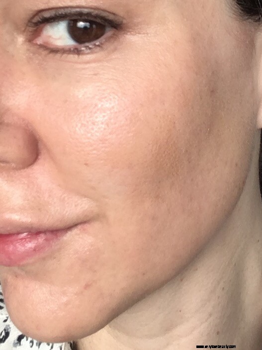 Crème de la Mer Reparative Skintint: A Makeup Artist s Must-Have?