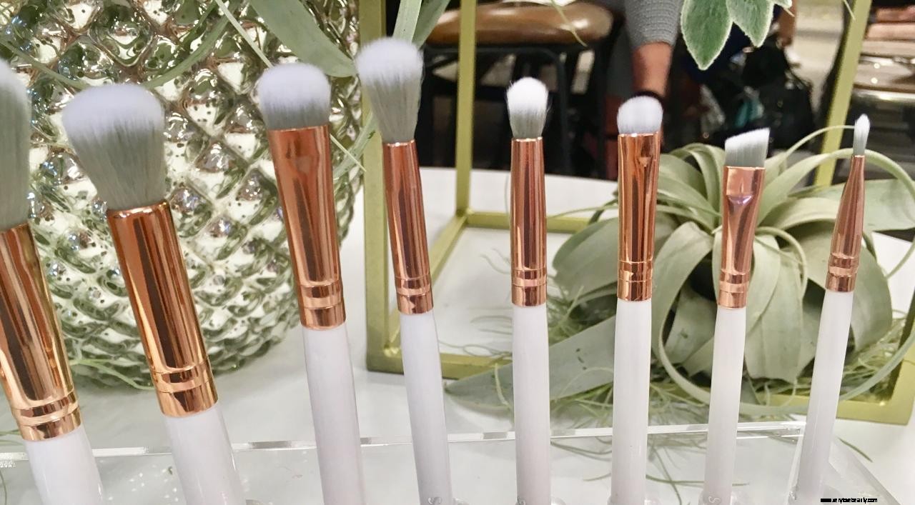 Spectrum Brushes Tutorial: Achieve Stunning Makeup with Cruelty-Free Brushes