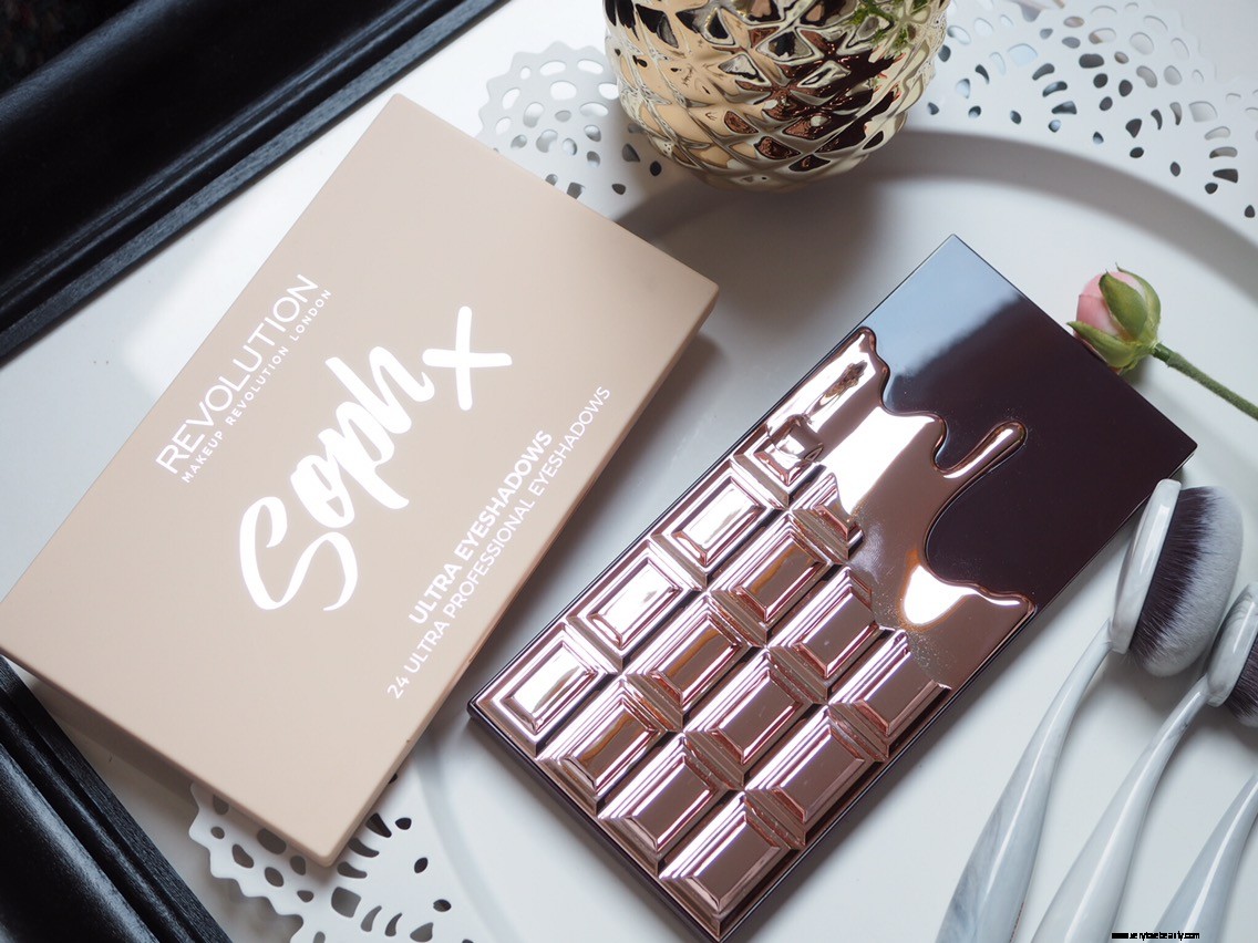 Makeup Revolution Soph X Eyeshadow Palette Review & First Impressions