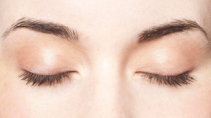 WooLash: The Ultimate Eyelash Growth Serum - Benefits & Reviews