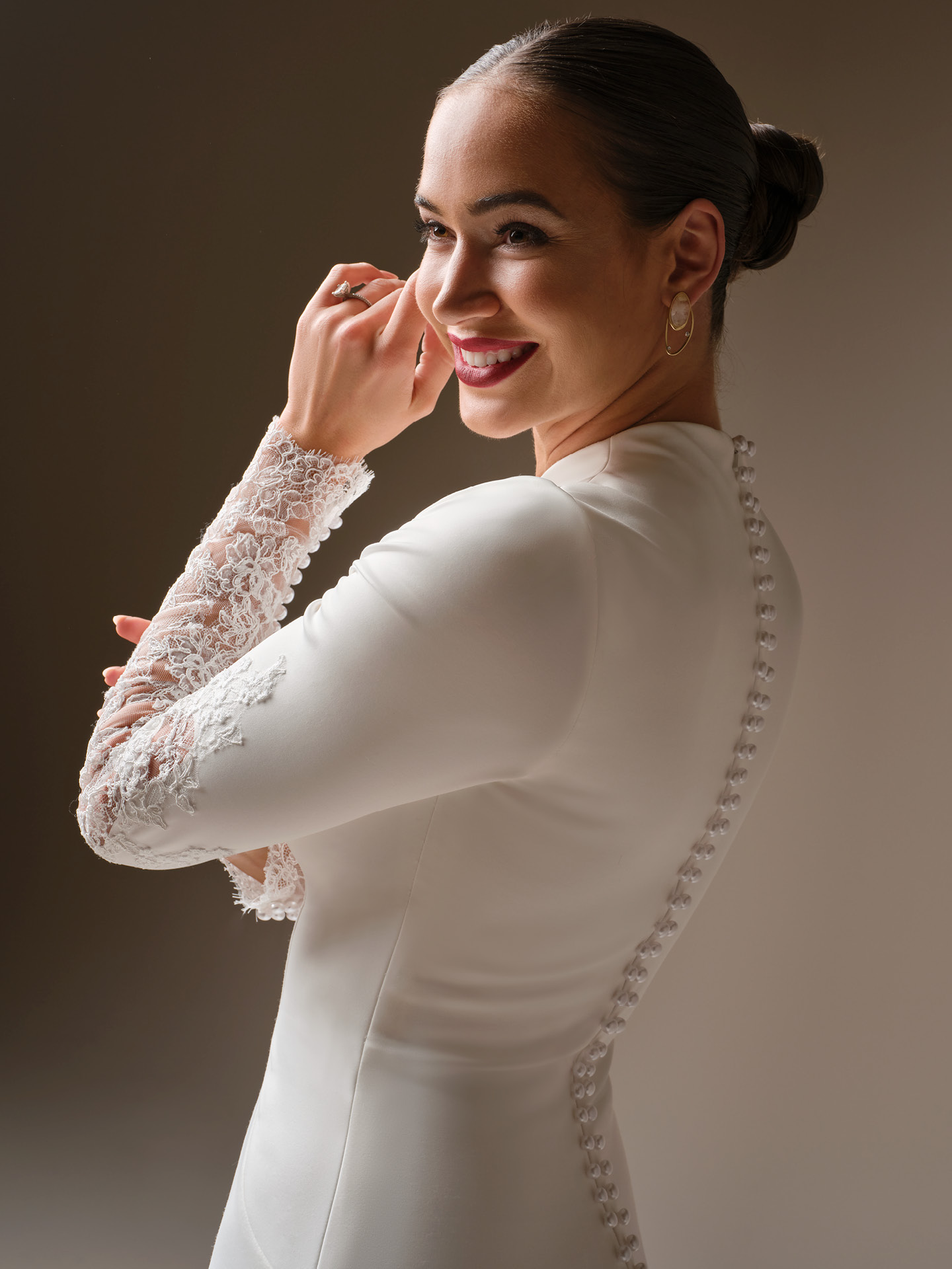 High Neck Wedding Dresses: Elegant Styles for Modern Brides