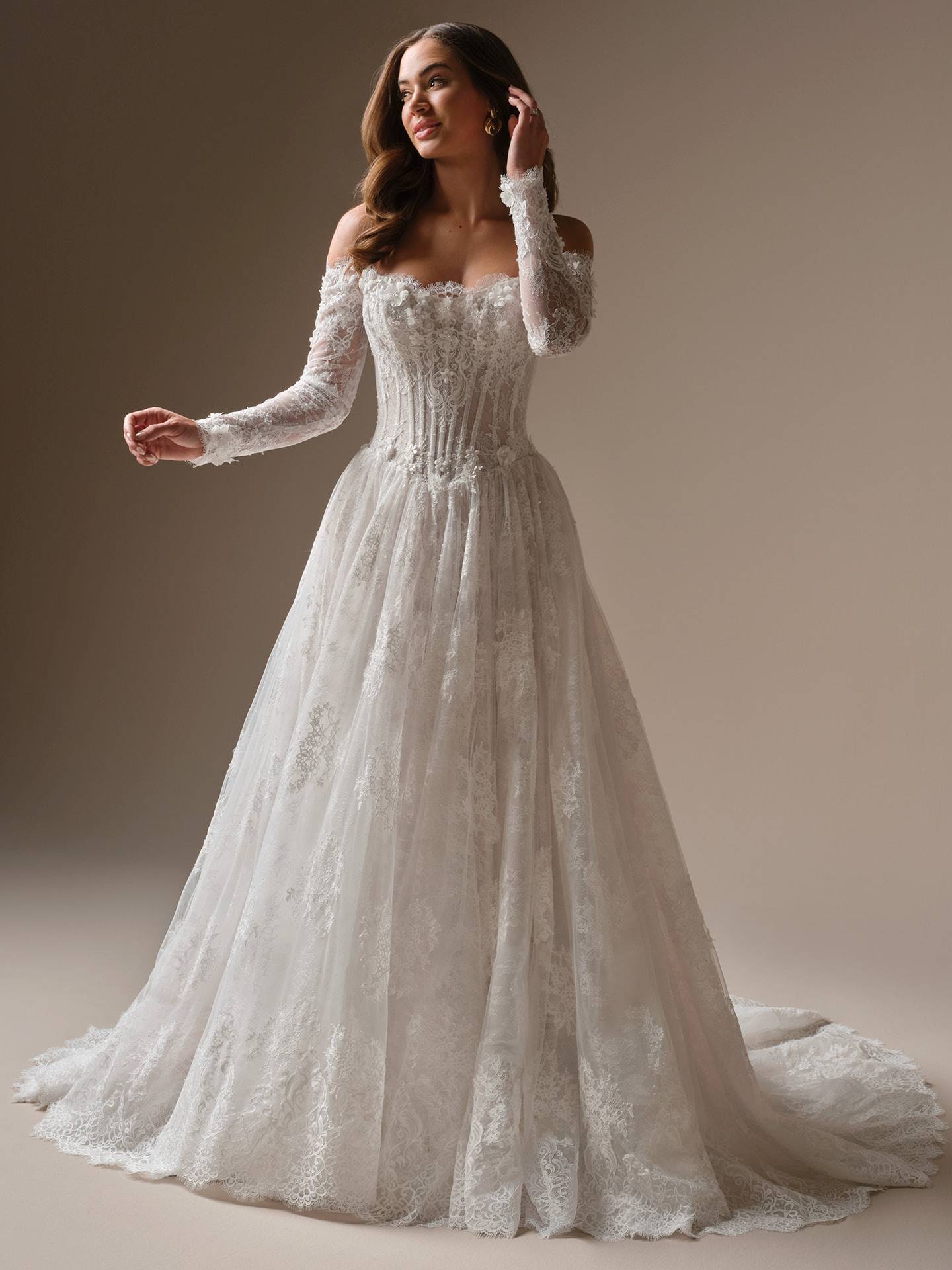 Burgundy Wedding Ideas & Dresses | 2026 Trends