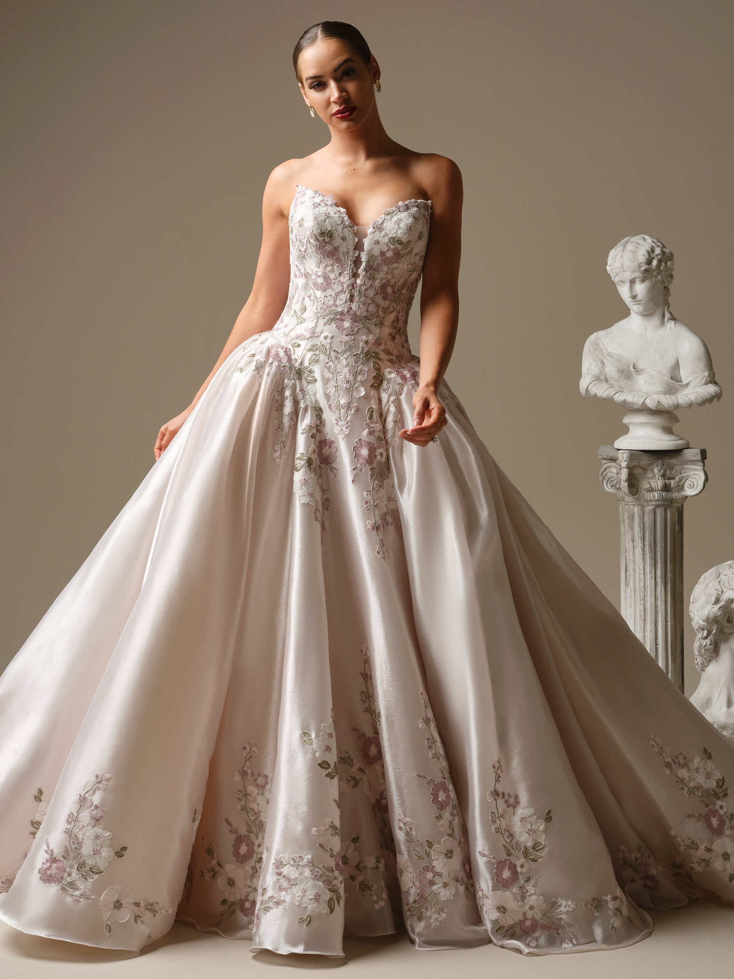 Statement Wedding Dresses: Unique Styles & Modern Trends